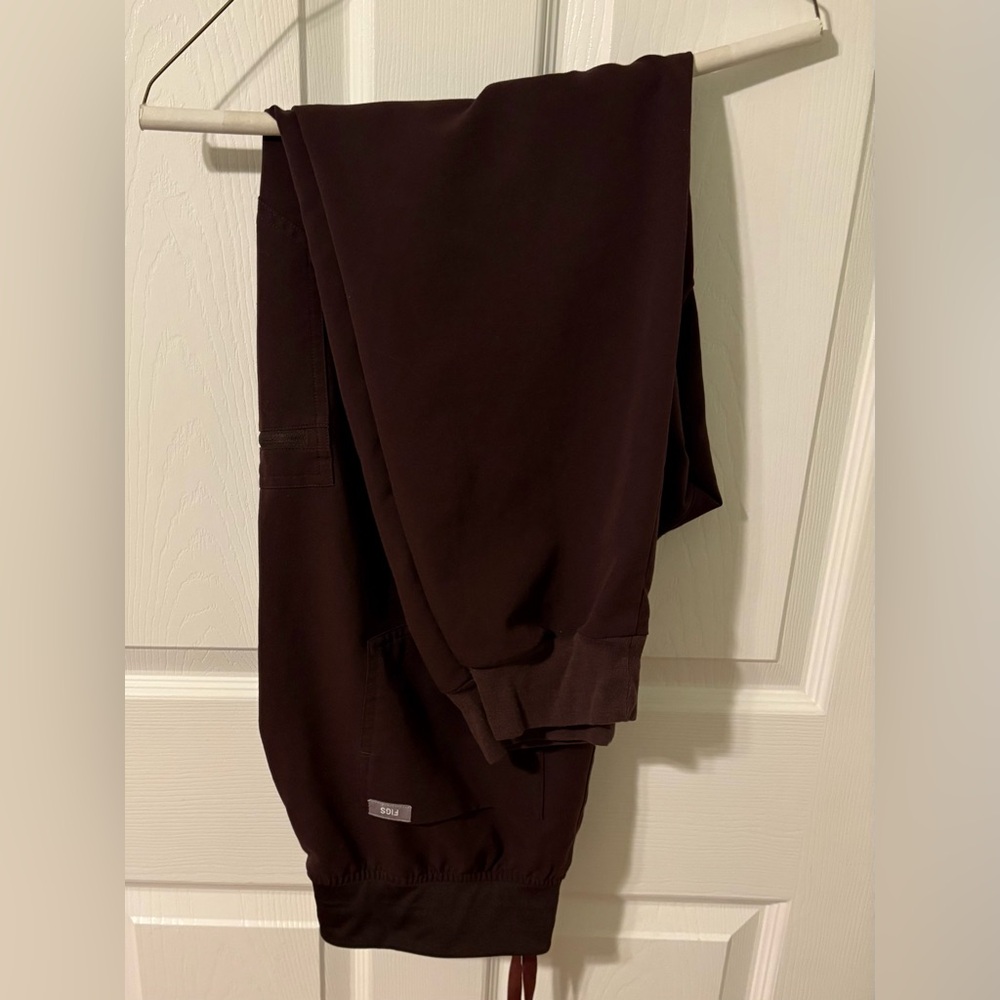 Figs Zamora High Waisted Jogger in Espresso (L)